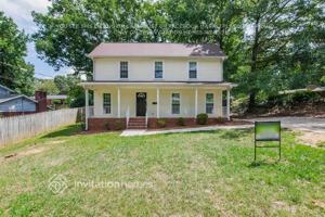 featured image of 1936 Montclair Ave