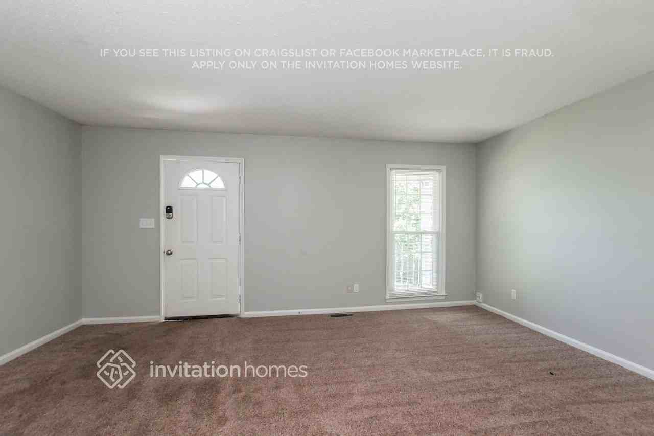 1936 Montclair Ave - Photo 2 of 21