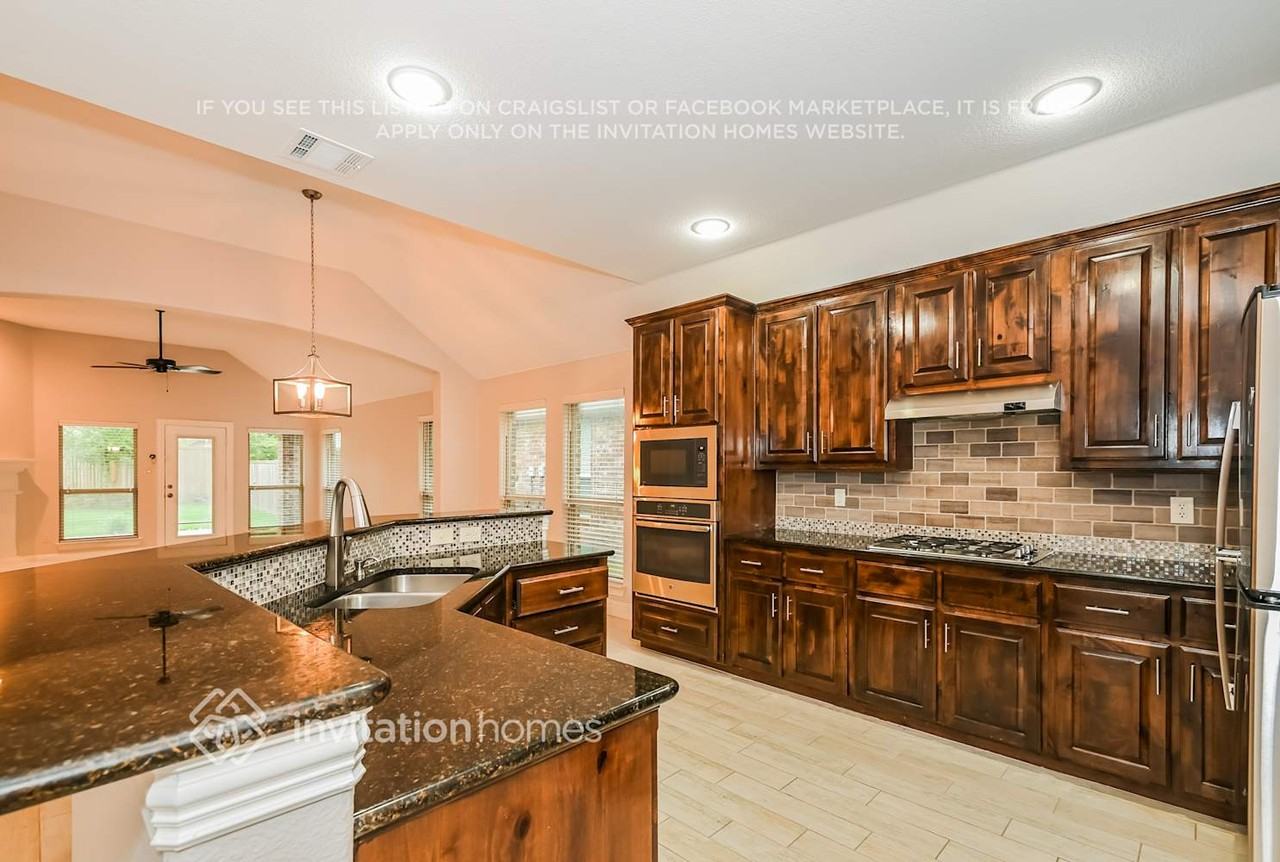119 Charleston Ln - Photo 6 of 16