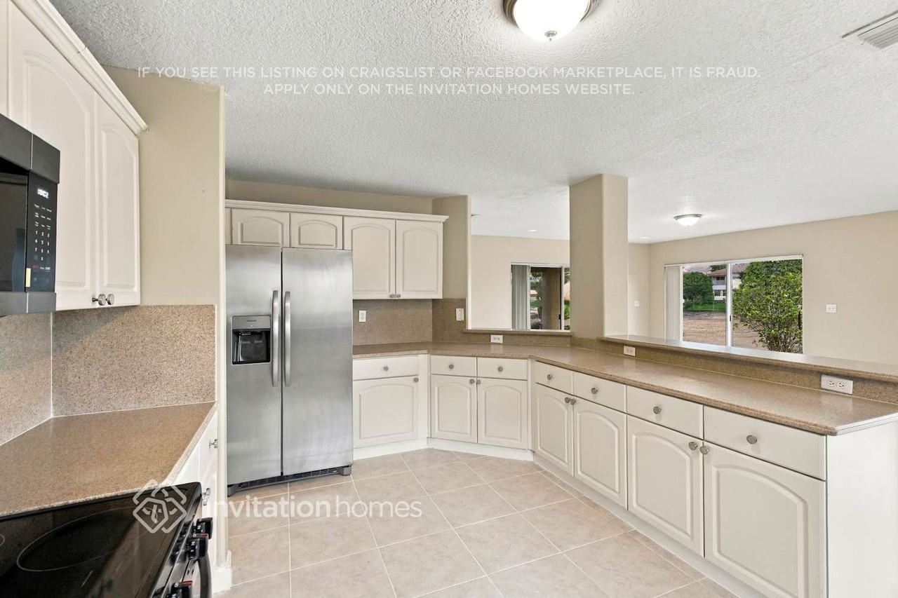 16372 Sw 93rd St - Photo 7 of 18