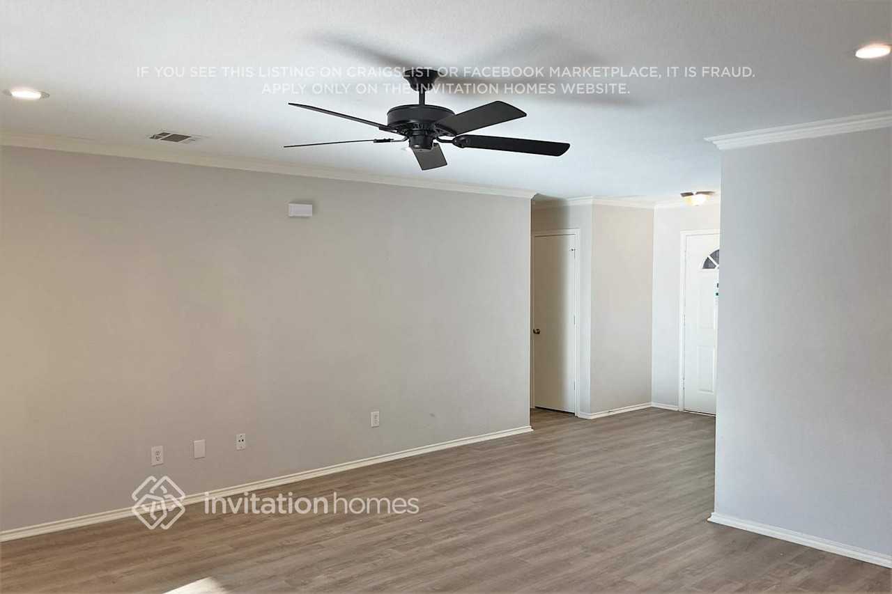 8620 Boswell Meadows Dr - Photo 2 of 18