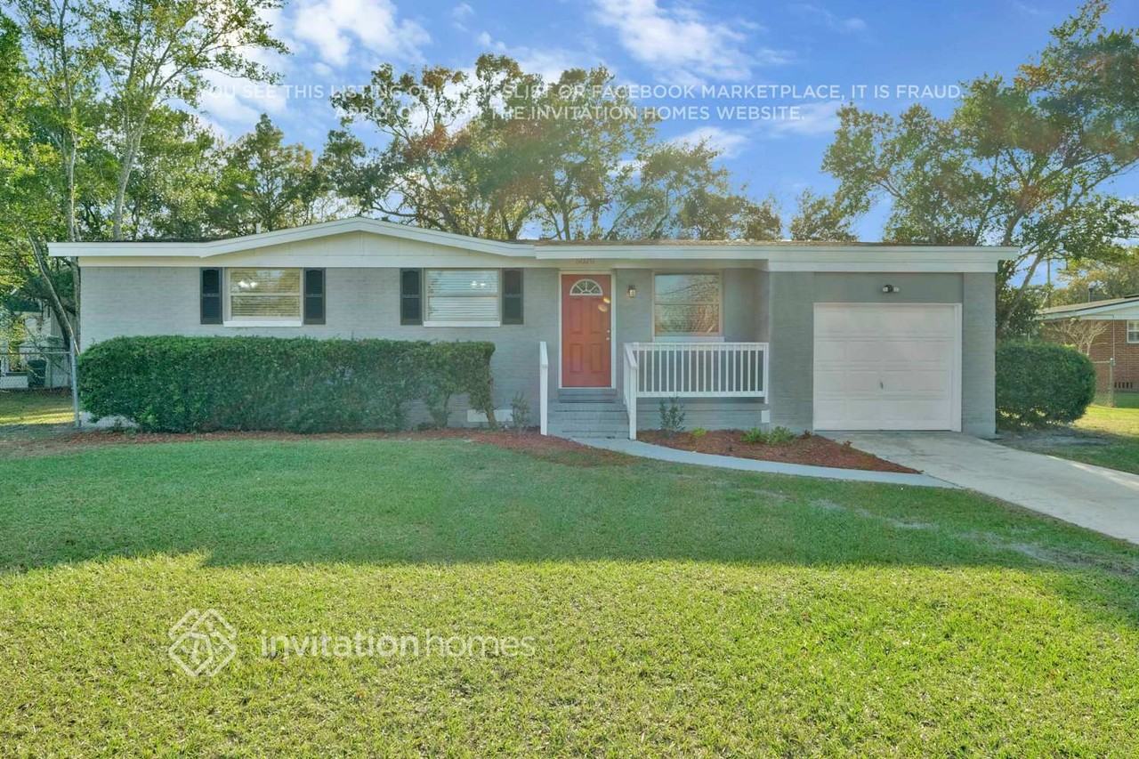 5020 Chivalry Dr - Photo 2 of 25