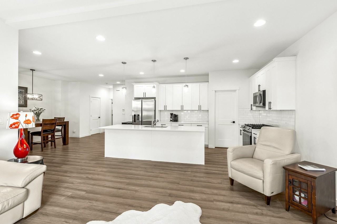 21 E Sullivan St #B - Photo 4 of 24