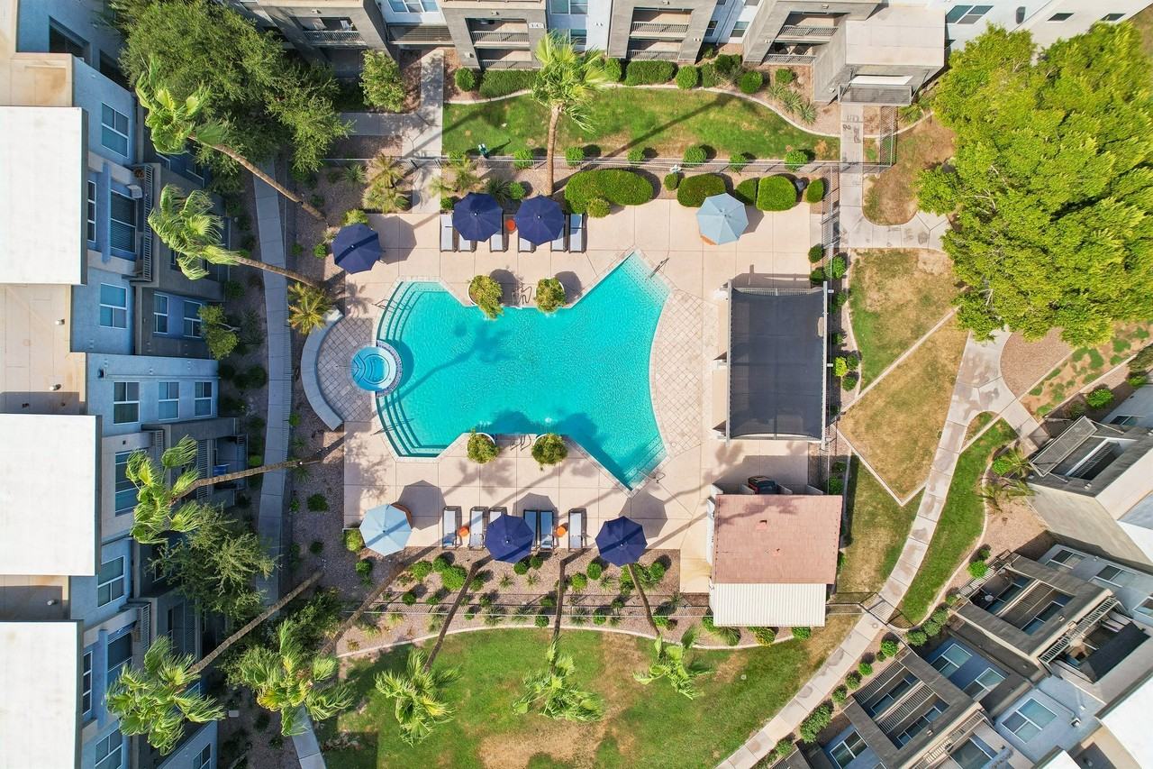 Vue Park West - Photo 4 of 55