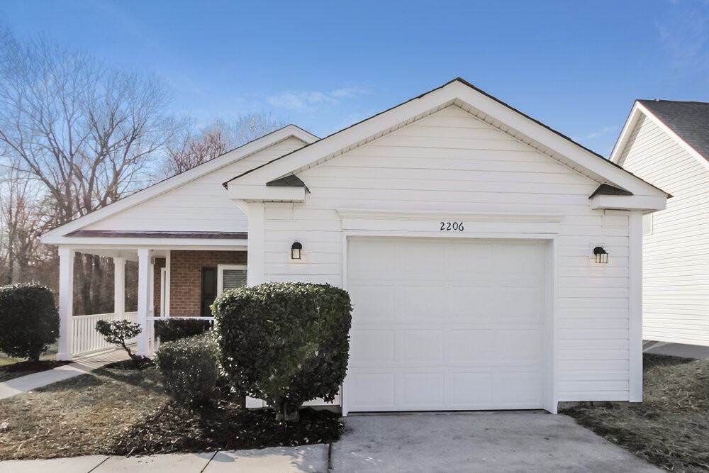 2206 Pimpernel Rd - Photo 3 of 16