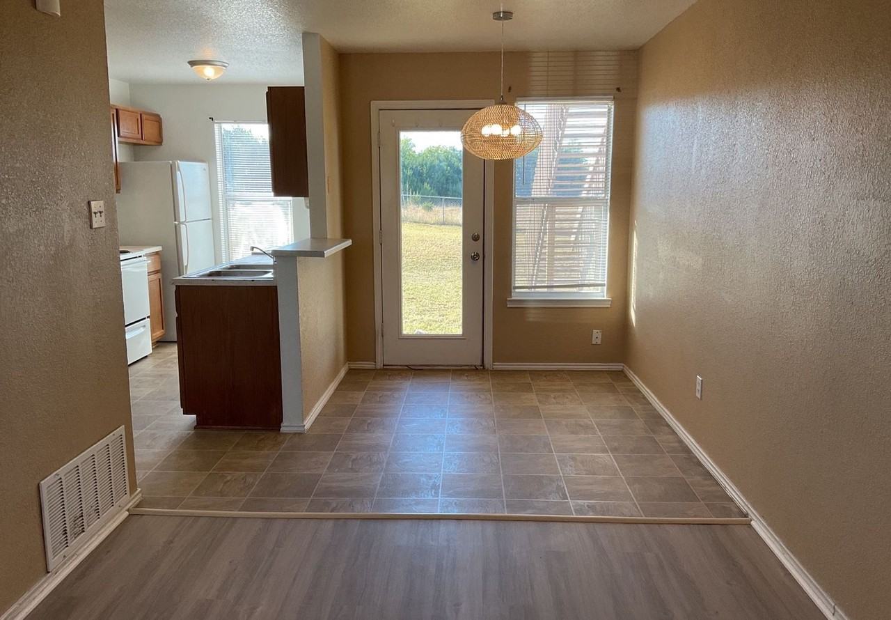 5904 Greengate Dr #A - Photo 5 of 14