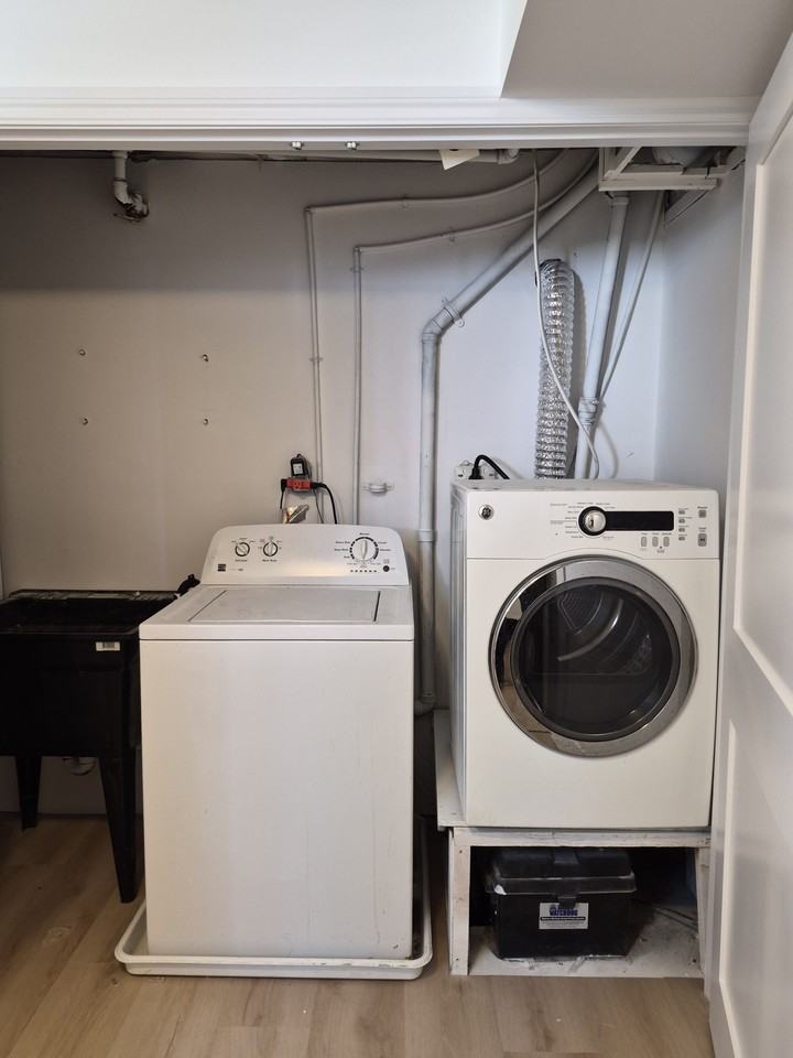 10 Alexander Ave - Photo 4 of 10