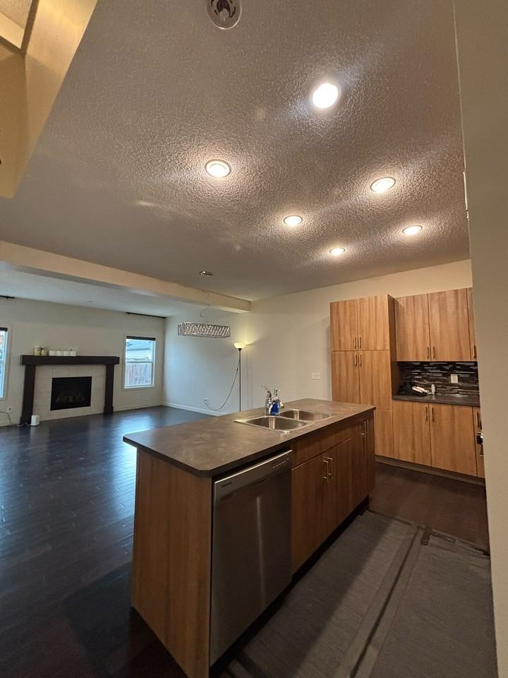 194 Skyview Springs Cres Ne - Photo 5 of 37