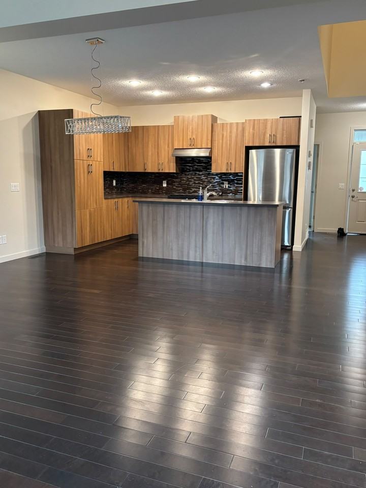 194 Skyview Springs Cres Ne - Photo 6 of 37