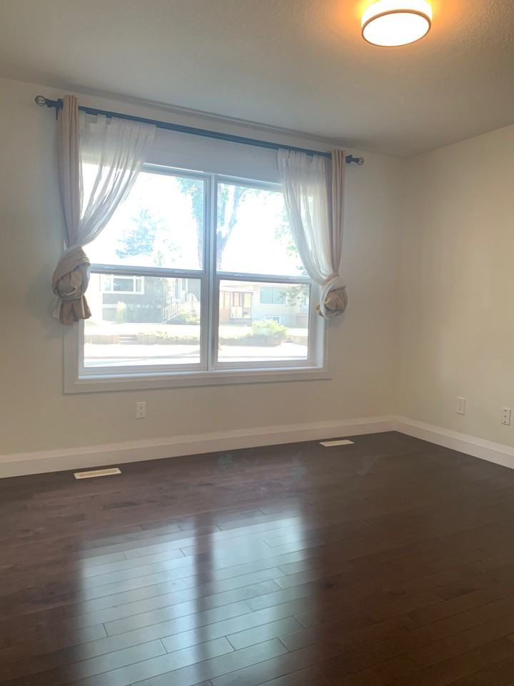 10636 66 Ave Nw - Photo 2 of 22