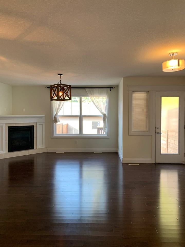 10636 66 Ave Nw - Photo 6 of 22