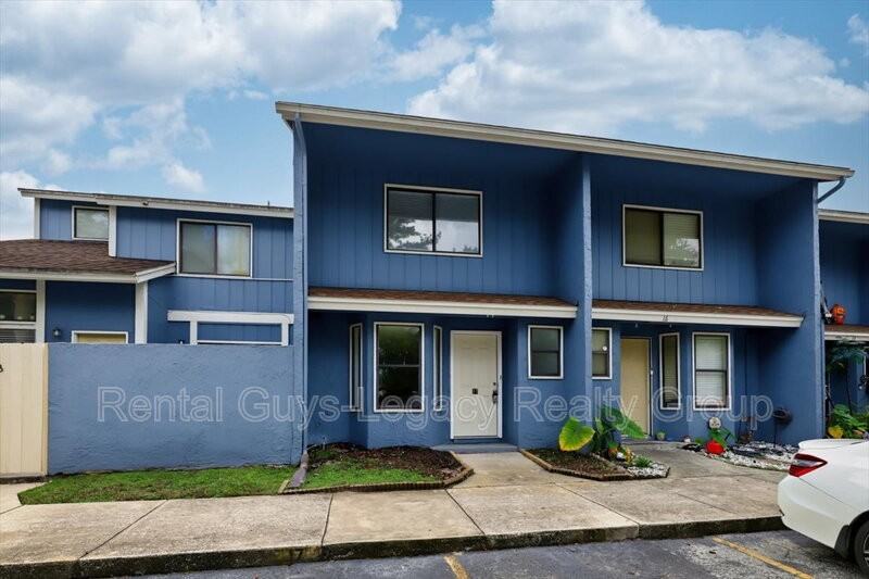 3517 Peeler Rd #17 - Photo 2 of 37