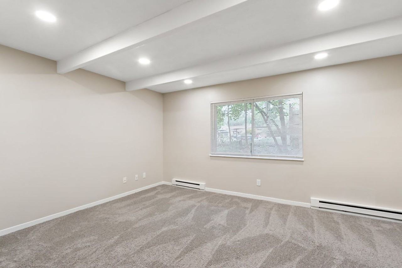 Reynoldsburg Pointe - Photo 2 of 44