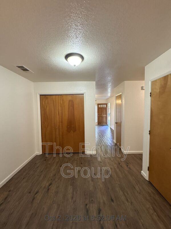 1328 S Rossmoor St - Photo 6 of 19