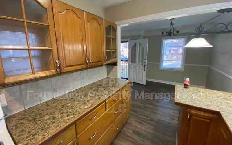 4739 Durbin Ave - Photo 4 of 14