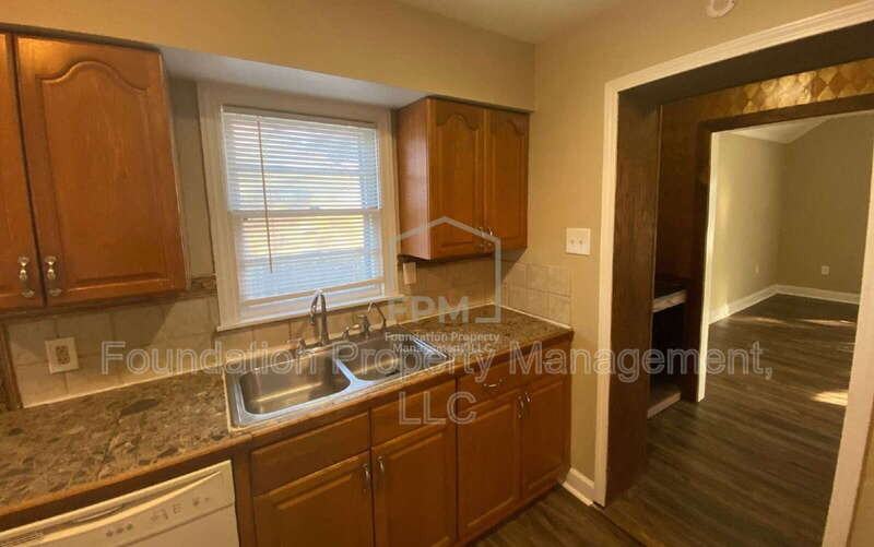 4739 Durbin Ave - Photo 5 of 14
