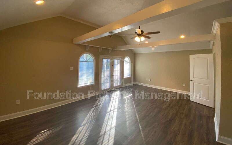 4739 Durbin Ave - Photo 6 of 14