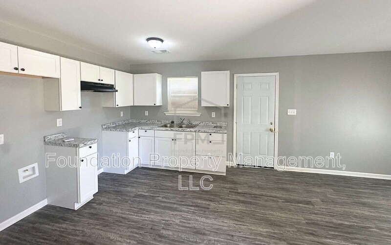 570 Hemsley Ave - Photo 3 of 18