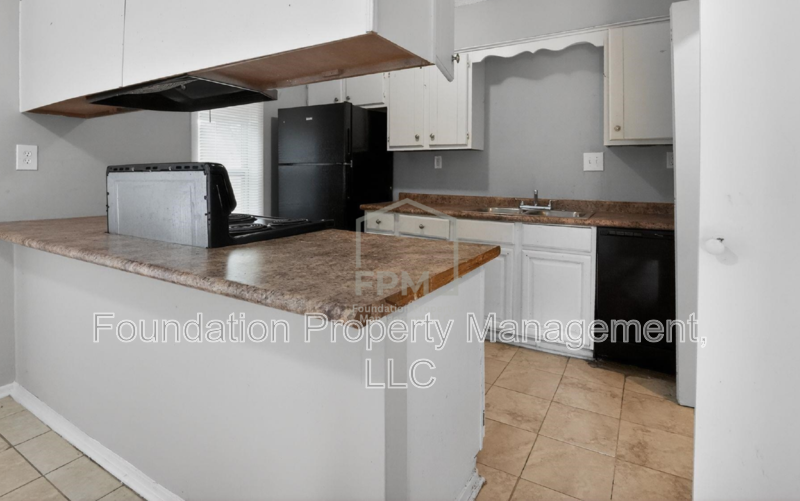 3843 Alex Cv - Photo 4 of 27