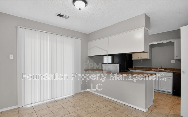 3843 Alex Cv - Photo 6 of 27