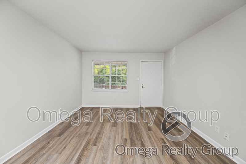 3201 Spring Aire Ct #F - Photo 6 of 33