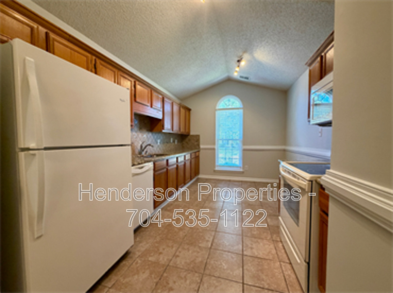 11128 White Stag Dr - Photo 2 of 14