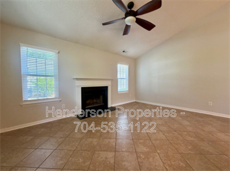 11128 White Stag Dr - Photo 7 of 14
