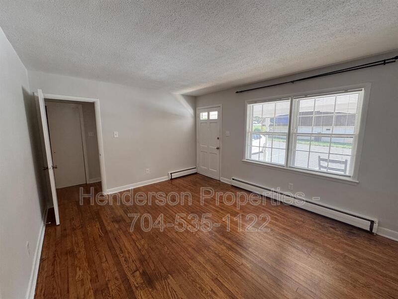 642 E Broad St #A2 - Photo 4 of 10