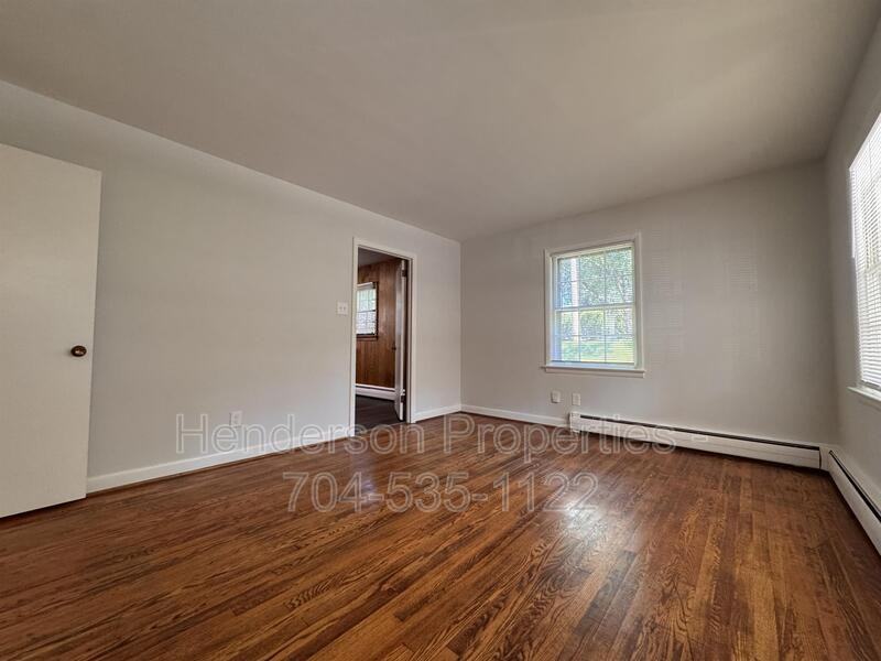642 E Broad St #A1 - Photo 3 of 13