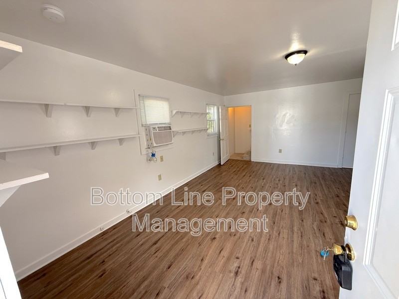 4398 Havelock Ave #6 - Photo 2 of 12