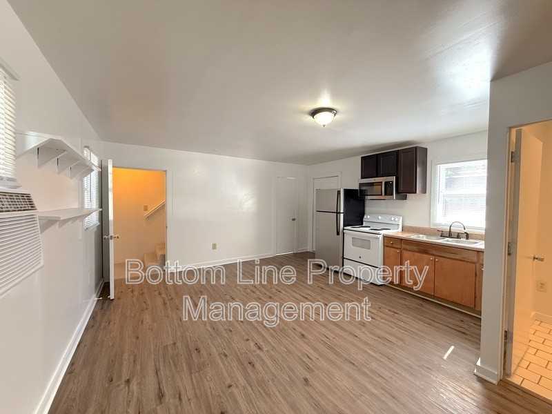 4398 Havelock Ave #6 - Photo 5 of 12