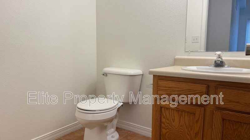 187 S Stardust Ct - Photo 5 of 16