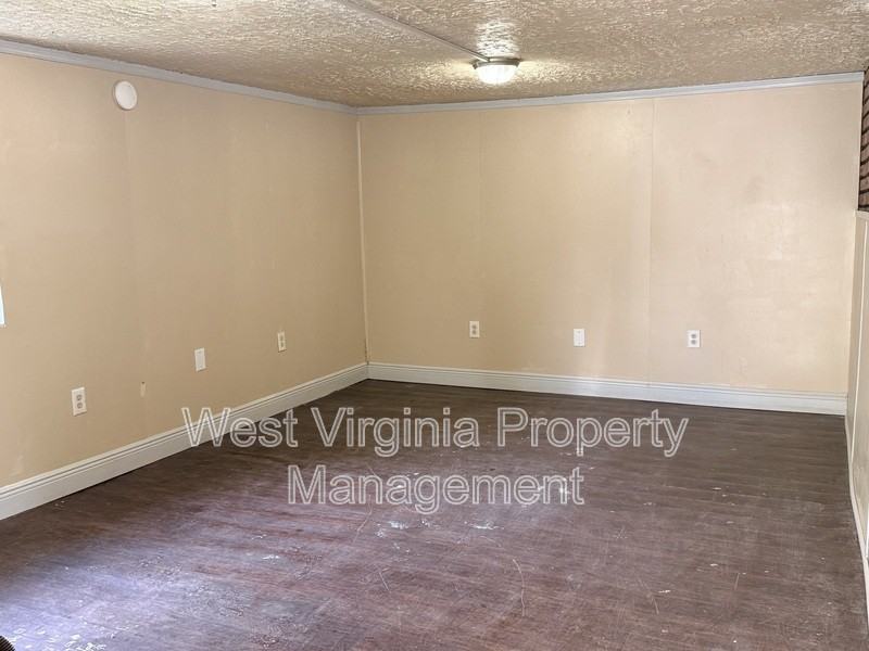 117 Wildwood Ave - Photo 7 of 17