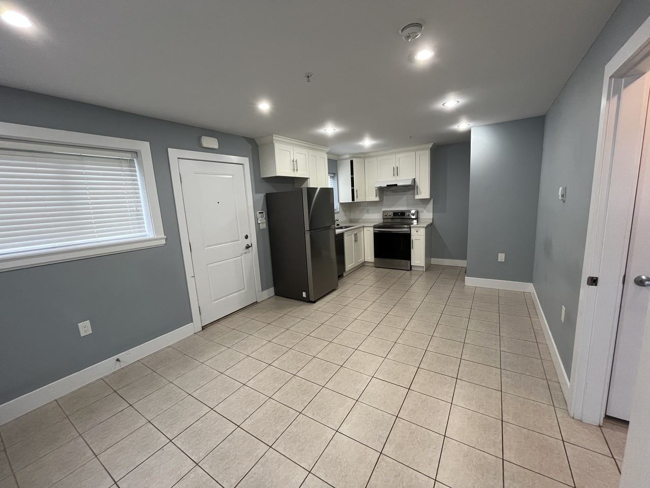 4840 Ross Street - Photo 4 of 12