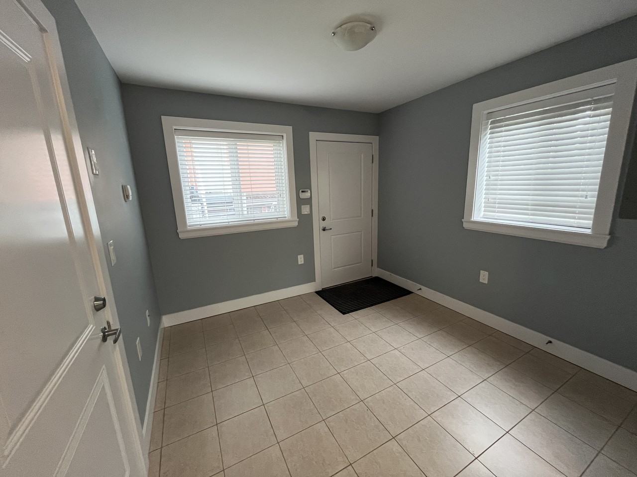 4840 Ross Street - Photo 6 of 12