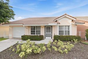 featured image of 11117 Lakeaire Cir
