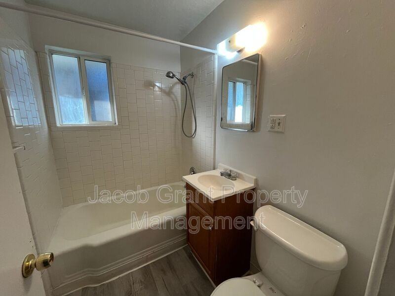 675 Tiger Ave #6 - Photo 5 of 8
