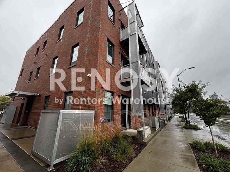 400 Sw 7th St #204 - Photo 2 of 22