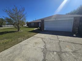 featured image of 2112 Antillies Dr