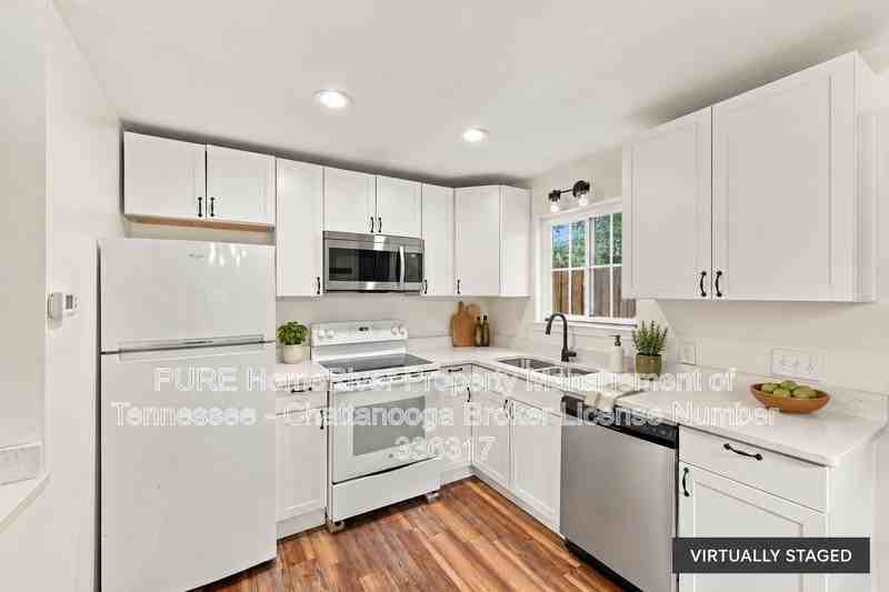 3801 Mission View Ave #B - Photo 3 of 23