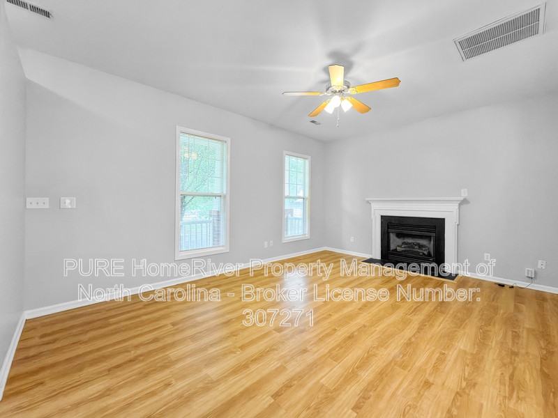 7535 Prairie Rose Ln - Photo 3 of 22