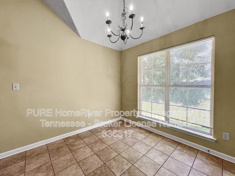 4021 Sunset Lake Ln - Photo 4 of 22