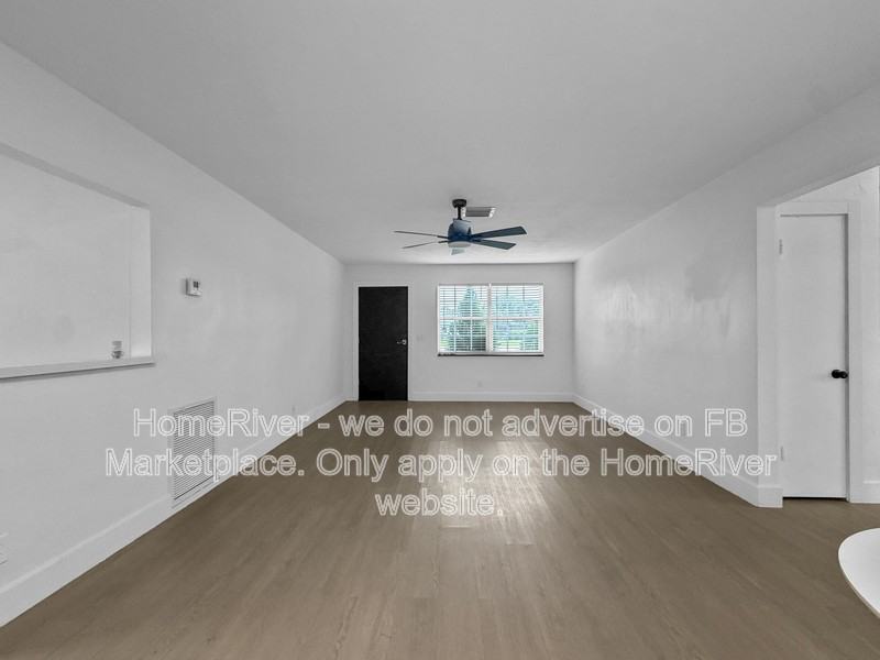 4200 Sw 19th St #B - Photo 5 of 21
