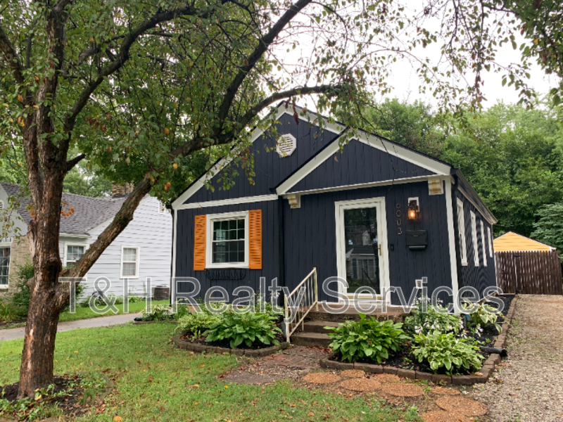 6003 Crittenden Ave - Photo 5 of 30