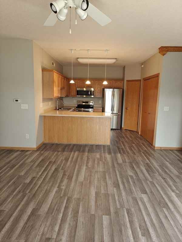515 Penn Ct #5 - Photo 3 of 17