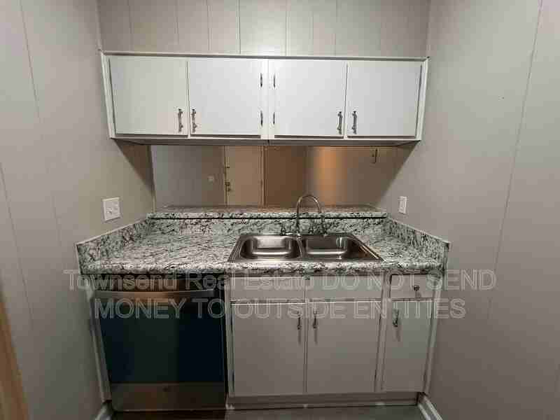 5853 - Photo 7 of 25