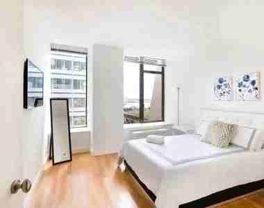 10 Hanover Square #19E - Photo 5 of 12