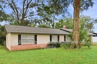 5714 Se 4th St - Photo 1 of 1