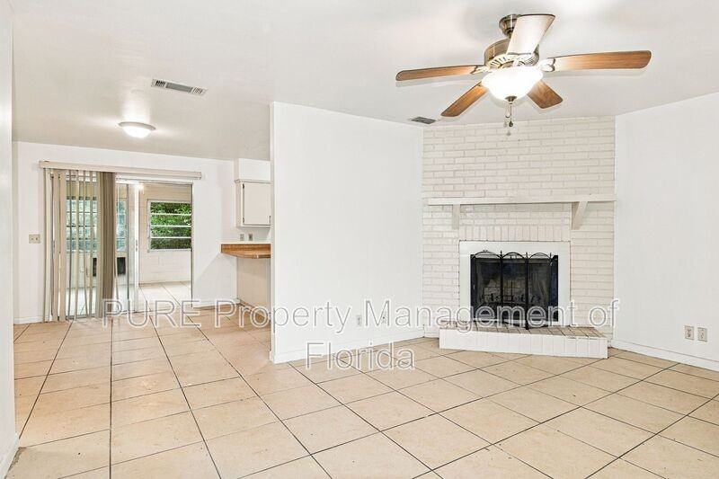 5714 Se 4th St - Photo 5 of 34