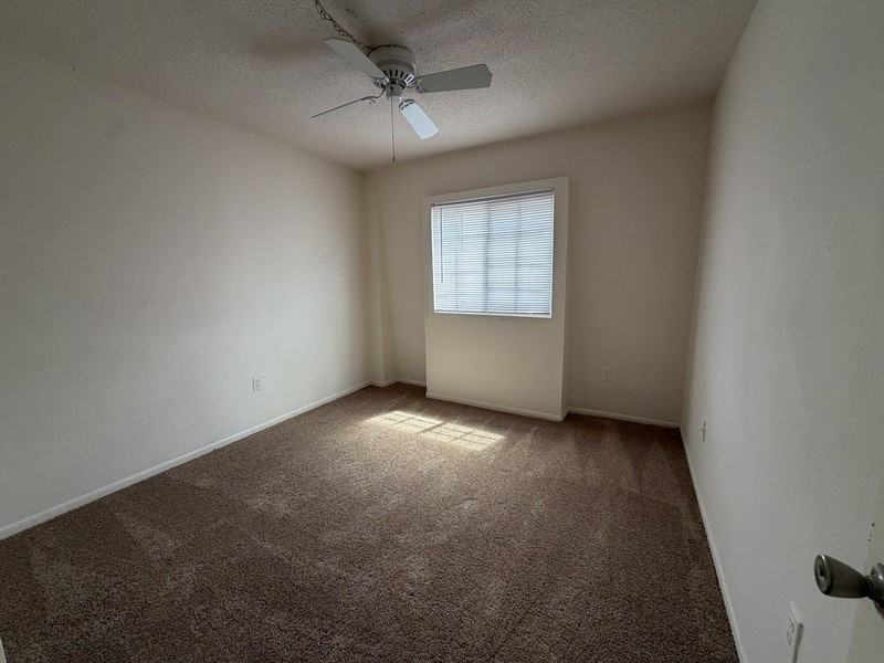 5000 Sumerset St #21C - Photo 4 of 11